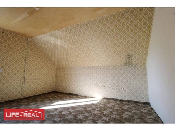 Immobilie in Walding - Sanierungsbedürftiger Altbau mit großem Grundstück in Walding - Bild 4