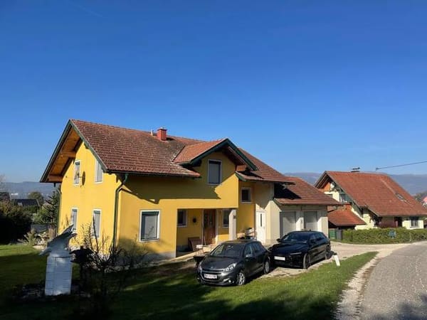 Immobilie in St. Andrä - Großzügiges Einfamilienwohnhaus mit Doppelgarage und viel Potential in ruhiger Lage in Jakling - Bild 0