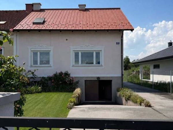 Immobilie in Bruck an der Leitha - Großzügiges 6-Zimmer-Einfamilienhaus mit Garten und Garage in Bruck an der Leitha zum Top Preis von € 449.000,00 - Bild 0