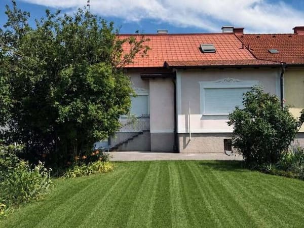 Immobilie in Bruck an der Leitha - Großzügiges 6-Zimmer-Einfamilienhaus mit Garten und Garage in Bruck an der Leitha zum Top Preis von € 449.000,00 - Bild 1