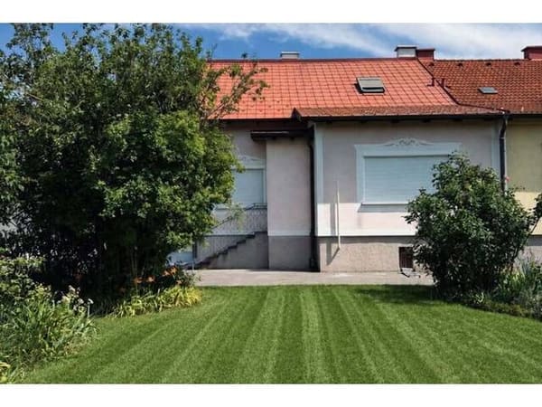 Immobilie in Bruck an der Leitha - Großzügiges 6-Zimmer-Einfamilienhaus mit Garten und Garage in Bruck an der Leitha zum Top Preis von € 449.000,00 - Bild 4