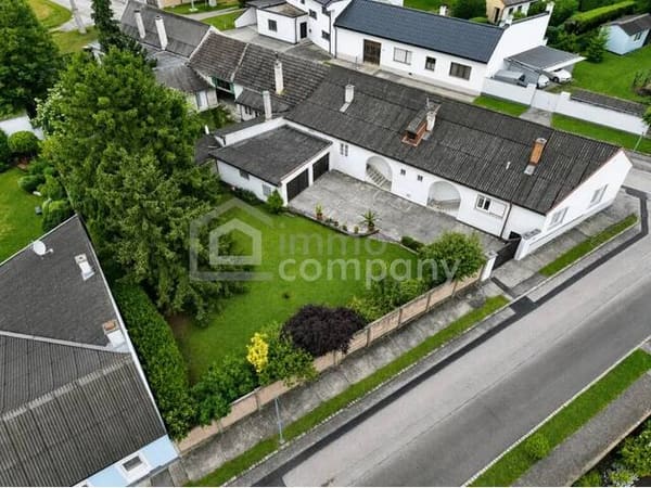 Immobilie in Mannersdorf am Leithagebirge - Haus in Ruhelage mit zwei Wohneinheiten in Mannersdorf/Leithagebirge zu verkaufen! - Bild 0
