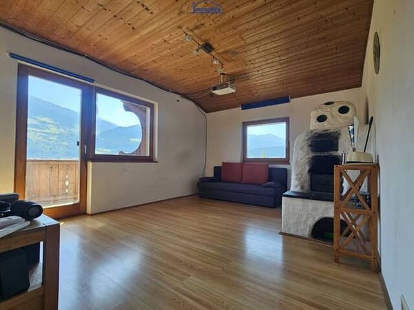 Immobilie in Baumkirchen - Sonnige und ruhige 4-Zimmer Wohnung im 2-Familienhaus - Bild 2