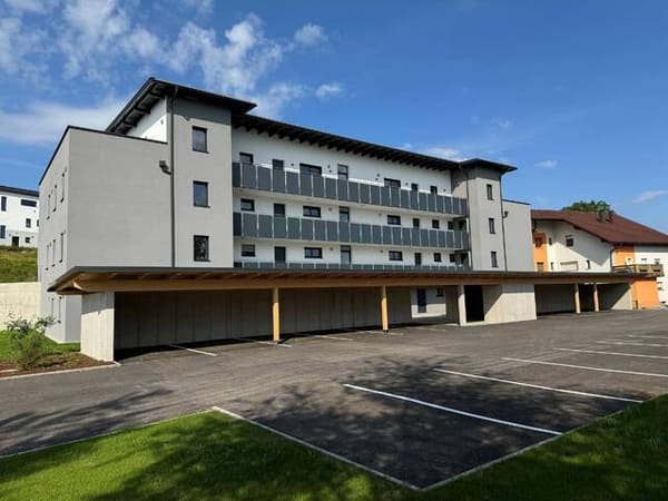 Immobilie in Schardenberg - *ERSTBEZUG* - moderne, smarte 2-Zimmer Eigentumswohnung mit Loggia und großem Garten - Top 03 >bezugsfertig - Bild 0