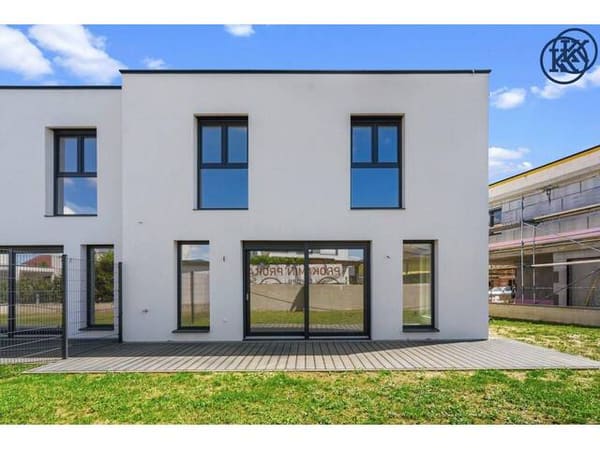 Immobilie in Untersiebenbrunn - Moderne Doppelhaushälfte im belagsfertigen Zustand - Bild 1