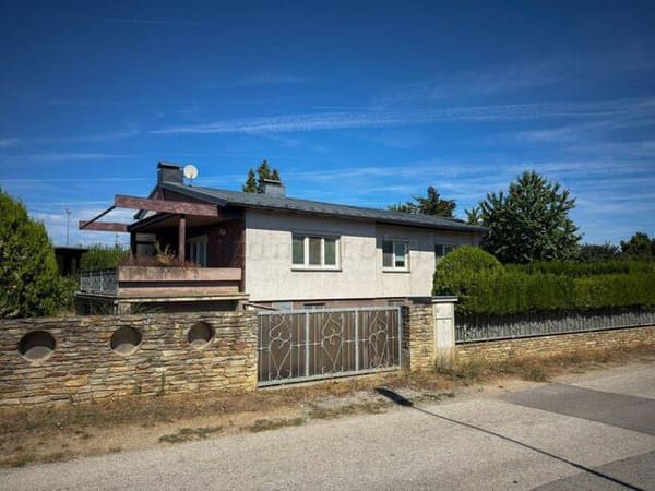 Immobilie in Eggendorf - Eggendorf: Einfamilienhaus mit Garten und Terrasse - Bild 1
