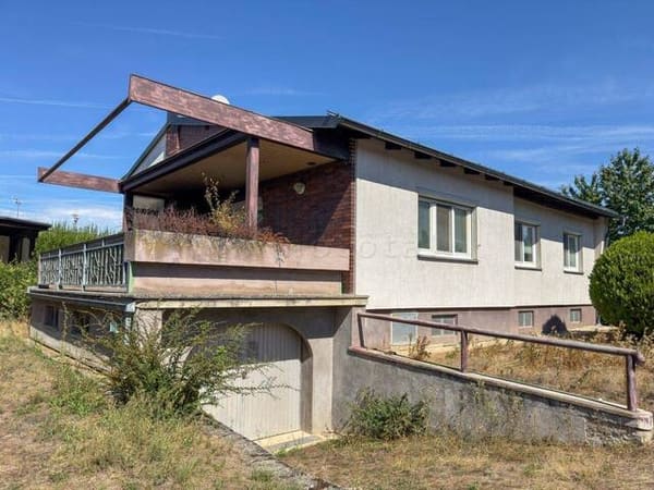 Immobilie in Eggendorf - Eggendorf: Einfamilienhaus mit Garten und Terrasse - Bild 2