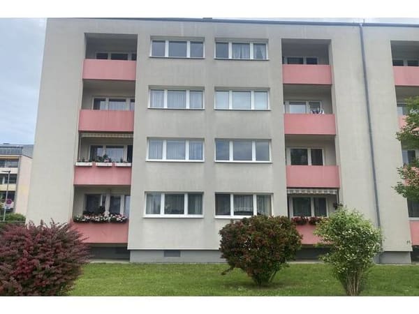 Immobilie in St. Pölten - PROVISIONSFREI! HELLE, GUT GESCHNITTENE 3-ZIMMER WOHNUNG, ZENTRAL BEGEHBAR MIT LOGGIA IM SÜDLICHEN ST. PÖLTEN! - Bild 4