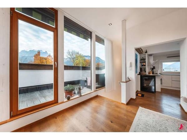 Immobilie in St. Johann in Tirol - Exklusive 4-Zimmer-Maisonette mit Panoramablick auf das Kitzbüheler Horn & den Wilden Kaiser - Bild 3