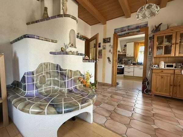 Immobilie in Weißenbach bei Liezen - Wohnhaus mit südseitigem Wintergarten und Doppelgarage, westseitigem Balkon, voll unterkellert - Bild 1
