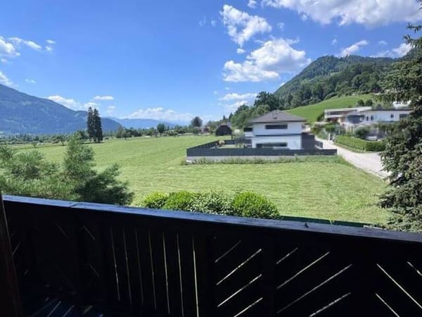 Immobilie in Weißenbach bei Liezen - Wohnhaus mit südseitigem Wintergarten und Doppelgarage, westseitigem Balkon, voll unterkellert - Bild 2