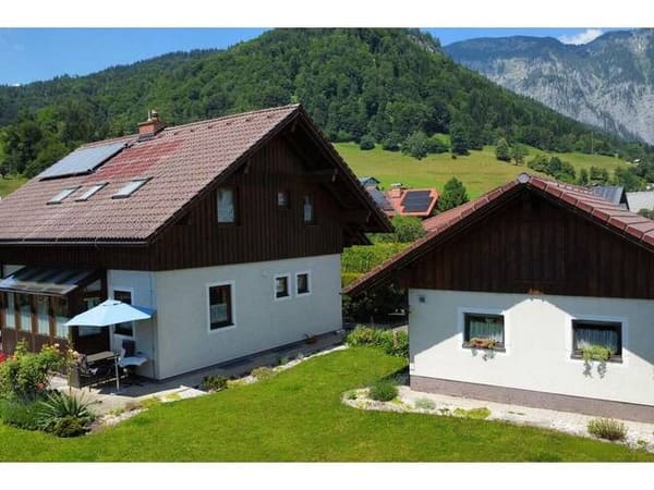Immobilie in Weißenbach bei Liezen - Wohnhaus mit südseitigem Wintergarten und Doppelgarage, westseitigem Balkon, voll unterkellert - Bild 3