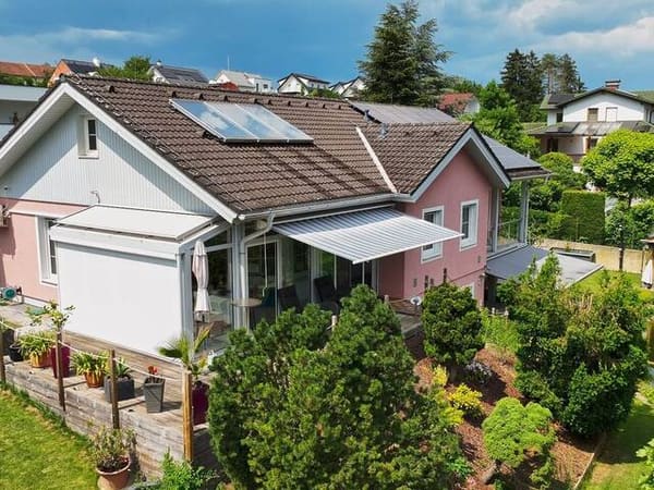 Immobilie in Fürstenfeld - Großzügiges Traum - Haus in Fürstenfeld mit Wunderschönen Garten, Badeteich & vieles mehr - Bild 2
