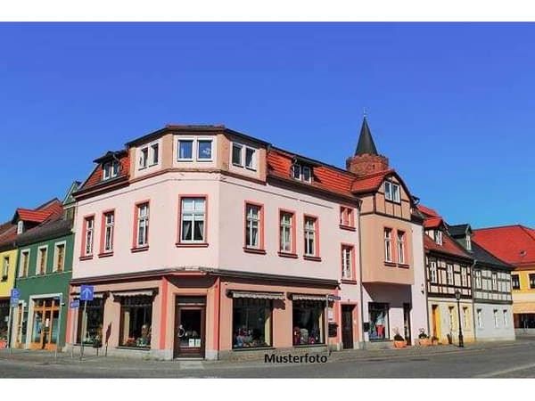 Immobilie in Bad Vöslau - + 2-Zimmer-Erdgeschosswohnung mit Garten und Stellplatz - Bild 0