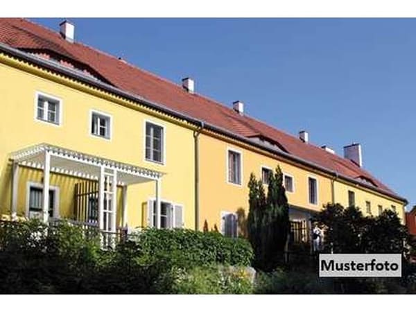 Immobilie in Kienberg - Charmantes 2-Familienhaus mit großzügigem Wirtschaftsgebäude und Garten - Bild 0
