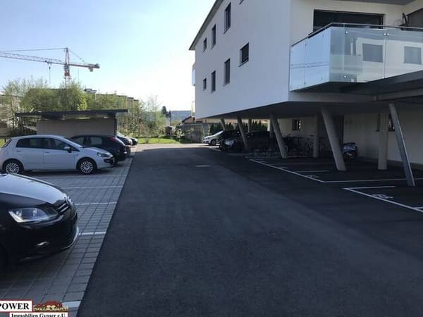Immobilie in Mattighofen - NEUER PREIS! Neuwertige 3-Zimmer Wohnung mit großen Balkon & Carport! - Bild 1