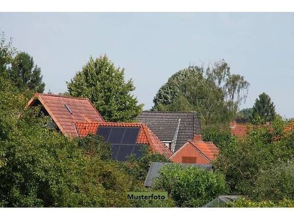 Immobilie in Stockerau - Großzügiges Wohnhaus mit 330 m², Wintergarten, Terrasse & Nebengebäude - Bild 0