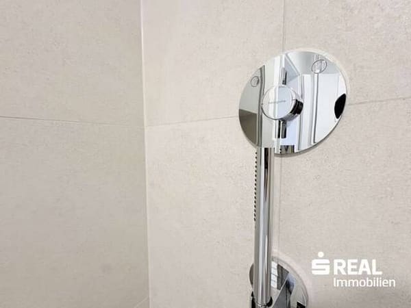Immobilie in Sistrans - Generalsierte Zweizimmerwohnung im letzten Obergeschoss, mit jeglichem Zubehör - Bild 4