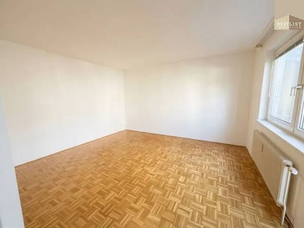 Immobilie in Baden - Charmante 1-Zimmer-Wohnung im Herzen von Baden - Bild 1