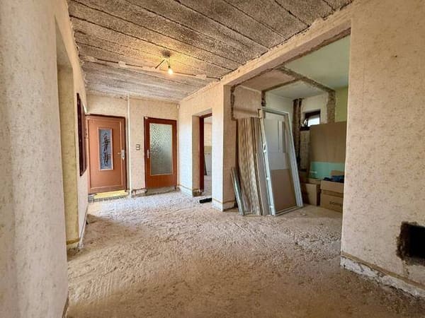 Immobilie in Breitenbrunn - Potenzialstarkes Sanierungsobjekt mit Fernblick über den Neusiedler See & ins Leithagebirge - Bild 2