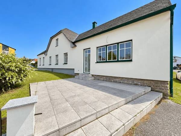 Immobilie in Göpfritz an der Wild - Familienfreundliches Einfamilienhaus mit großem Garten und viel Platz in Göpfritz an der Wild - Bild 2