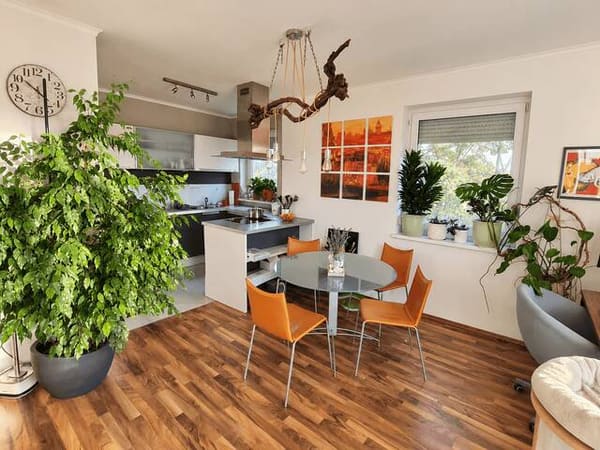 Immobilie in Kottingbrunn - 3-Zimmer-Wohnung mit Balkon und Einzelgarage (Bahnhofsnähe) - Bild 2