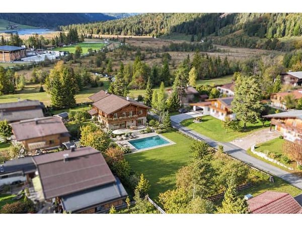 Immobilie in St. Ulrich am Pillersee - Wohnen mit Tiroler Charme und großzügigem Garten (05557) - Bild 1