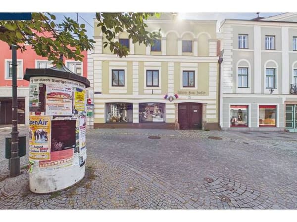 Immobilie in Zwettl-Niederösterreich - Historisches Wohn- und Geschäftshaus mit Entwicklungspotenzial am Zwettler Hundertwasserbrunnen - Bild 3
