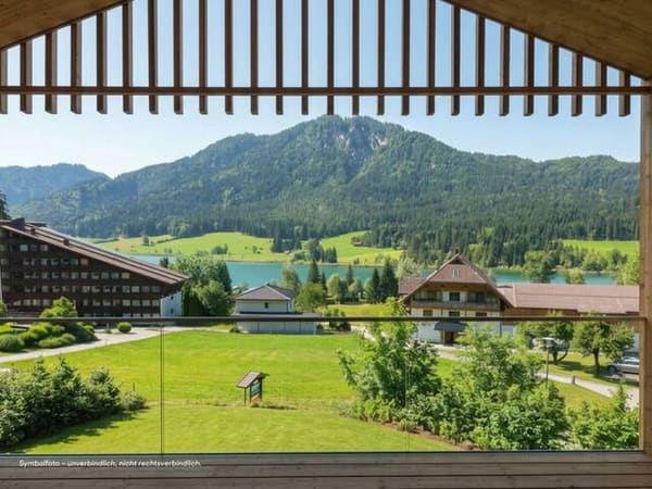 Immobilie in Oberdorf - Zwei Ebenen Glück am Weißensee - Chalet mit 126,59 m² Wohnfläche, 248 m² Garten & Seezugang - Bild 1