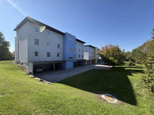 Immobilie in Eberschwang - 2-Zimmer-Wohnung mit großzügiger Loggia und Carport in Eberschwang - Bild 1
