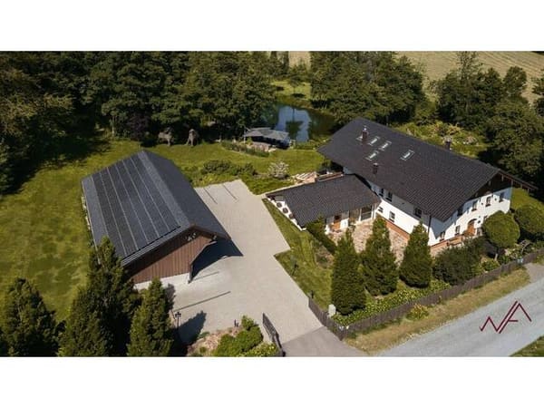 Immobilie in Pöndorf - liebevoll revitalisiertes Bauernhaus in idyllischer Lage - Bild 0