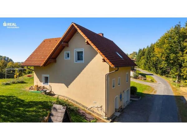 Immobilie in Bad Gleichenberg - Modernes Einfamilienhaus in Trautmannsdorf mit Panoramablick und viel Grünfläche - Bild 1