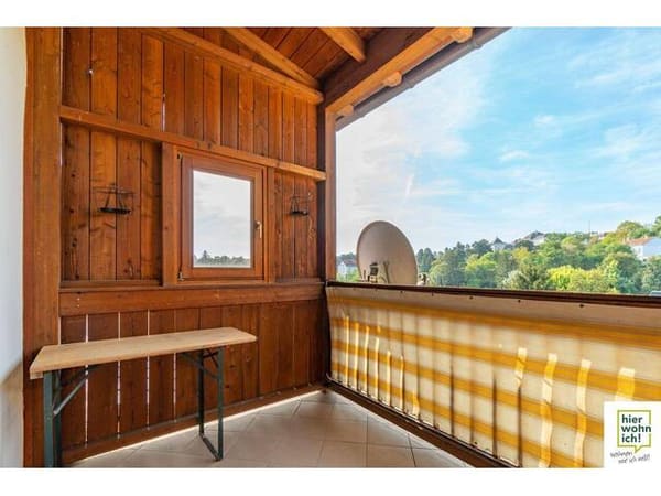 Immobilie in Klosterneuburg - Traumhafte Aussichten (2 Zimmer DG Wohnung) - Bild 1