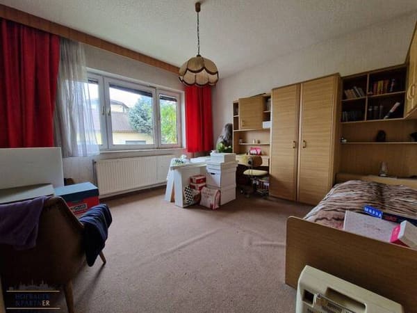 Immobilie in Hausbrunn - Sanierungsbedürftiges Einfamilienhaus mit Entwicklungspotenzial in Hausbrunn - Bild 1