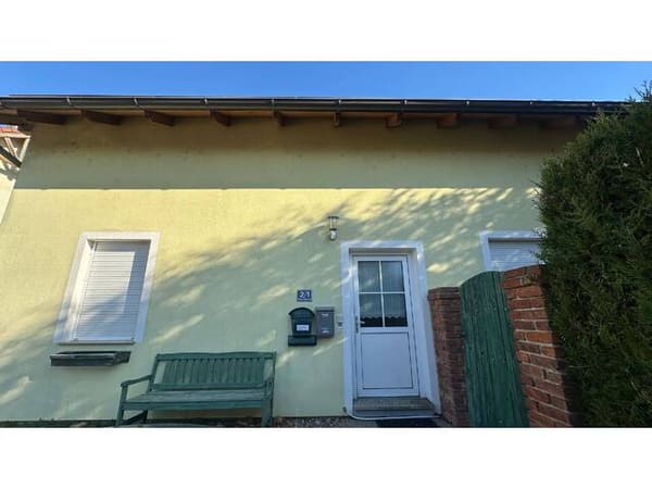 Immobilie in Zillingtal - Erdgeschosswohnung mit Garten – 4 Zimmer – Terrasse südseitig – Parkplatz – Erstbezugszustand – 30 Autominuten von Wien – Privatverkauf! - Bild 1
