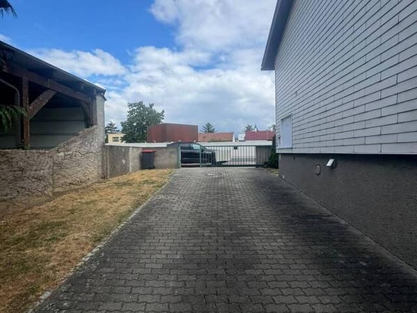 Immobilie in Leobersdorf - Einfamilienhaus mit großem Grundstück und vielseitigem Nebengebäude in Leobersdorf - Bild 3