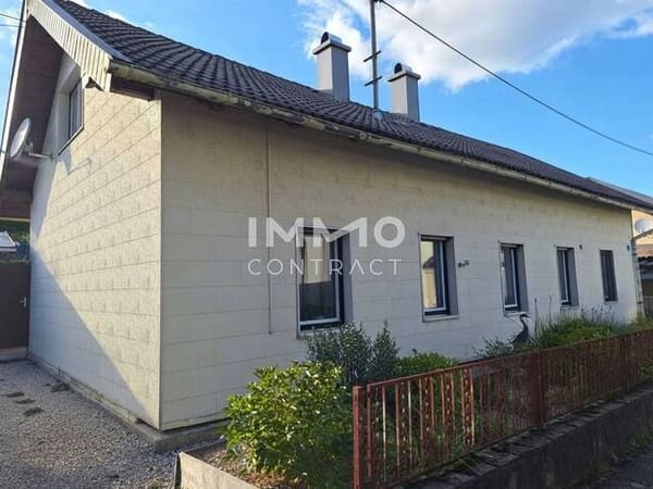 Immobilie in Ottnang - Charmantes Haus mit Nebengebäuden und liebevoll gestaltetem Garten - Bild 0