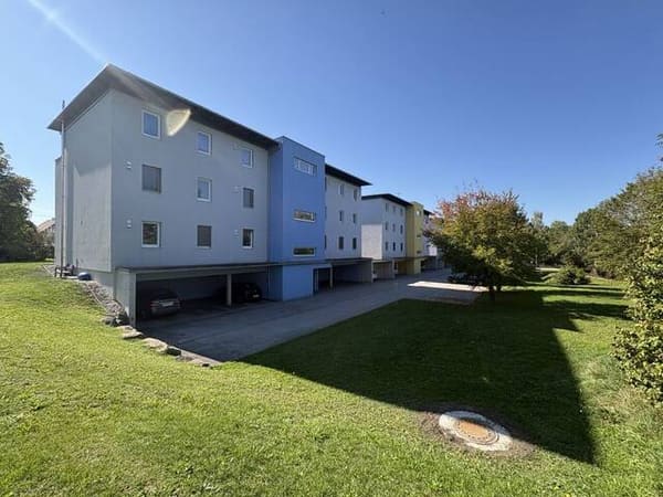 Immobilie in Eberschwang - 2-Zimmer-Wohnung mit großzügiger Loggia und Carport in Eberschwang - Bild 1