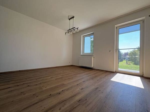 Immobilie in Eberschwang - 2-Zimmer-Wohnung mit großzügiger Loggia und Carport in Eberschwang - Bild 2
