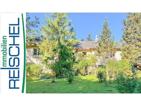 Immobilie in Breitenfurt bei Wien - Breitenfurt Ost – elegante Villa mit Innenpool und über 2.000 m² großem Grundstück - Bild 0