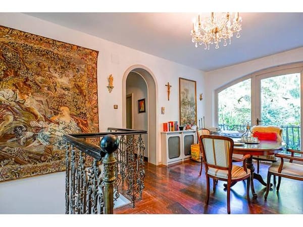 Immobilie in Breitenfurt bei Wien - Breitenfurt Ost – elegante Villa mit Innenpool und über 2.000 m² großem Grundstück - Bild 3