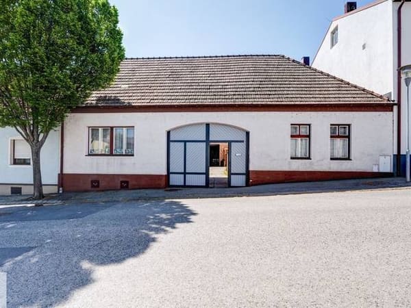 Immobilie in Mörbisch am See - Familienhaus mit Werkstatt - Platz für Ihre Familie und Ihre Leidenschaft - Bild 1