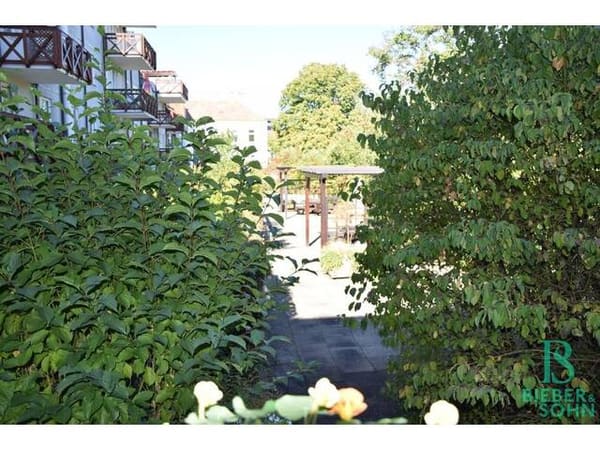 Immobilie in Mödling - Beim Hyrtlpark - Perfekt aufgeteilt, entzückende Wohnung mit Balkon - Blick ins Grüne - Ruhelage! - Bild 4