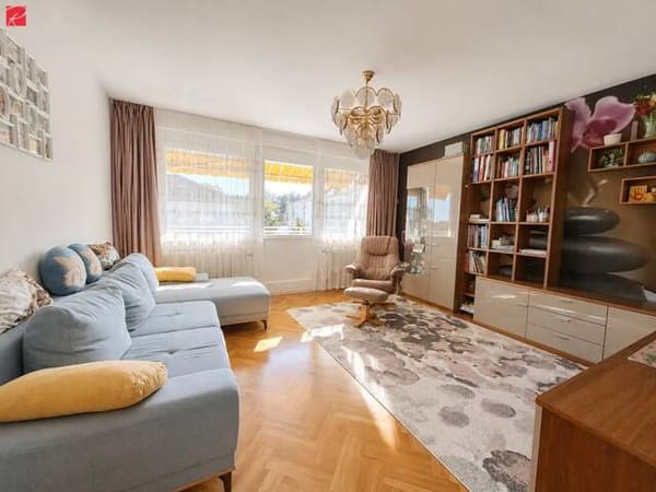 Immobilie in Fürstenfeld - Stilvoll modernisiert mit Balkon, Loggia & Garage - Bild 1