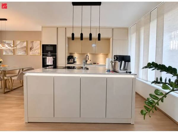 Immobilie in Eggersdorf bei Graz - Moderner Neubau mit maßgefertigter Einrichtung, Infrarotkabine & Eigengarten - Bild 1