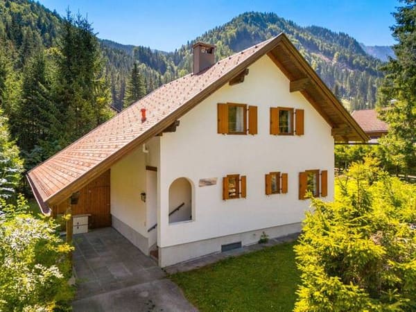 Immobilie in Ferlach - Entzückendes Haus im Bodental - traumhafte ruhige Lage in der Natur zwischen Alpengasthof Sereinig und Gasthof Bodenbauer - Bild 2