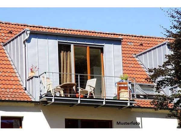 Immobilie in Mödling - Großzügige 3-Zimmer-Dachgeschosswohnung mit 2 Balkonen & Lift - Bild 0