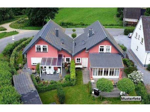 Immobilie in Gänserndorf - Moderne Doppelhaushälfte aus 2022 mit Garten, Terrasse & Doppel-Carport - Bild 0