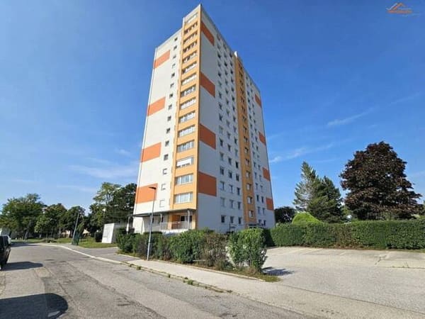 Immobilie in Wiener Neustadt - 2-Zimmer-Wohnung im beliebten Zehnerviertel - Wr. Neustadt - Bild 0