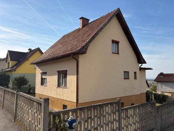 Immobilie in Mannersdorf am Leithagebirge - Einfamilienhaus in absoluter Toplage von Mannersdorf mit Charme und viel Potenzial! - Bild 1
